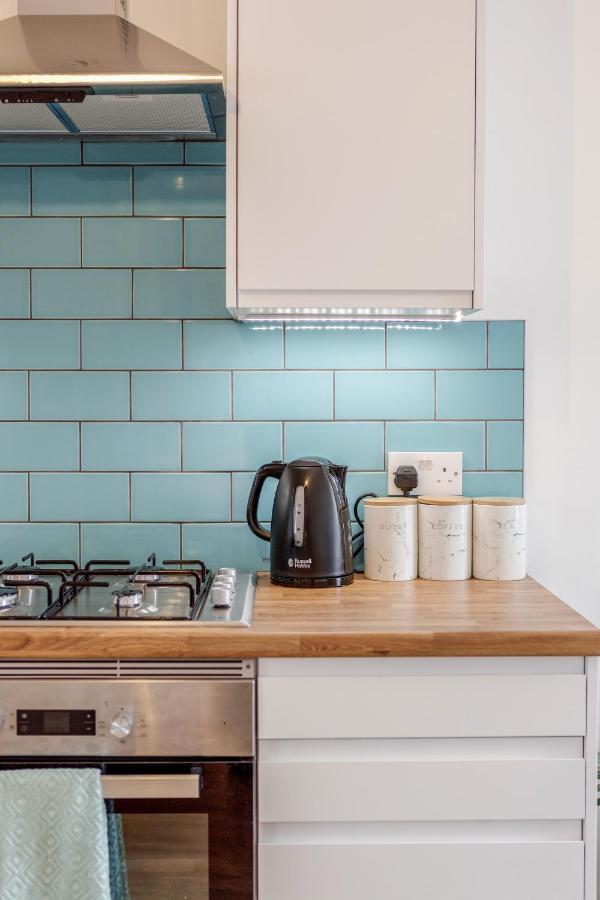 Modern Cosy London Flat By Damask Homes Ilford Eksteriør bilde